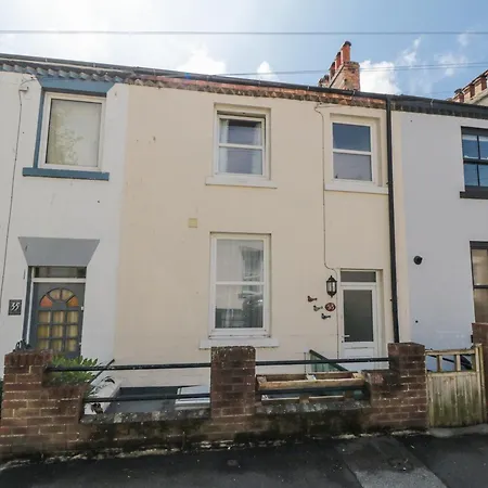 Number 33 * Scarborough